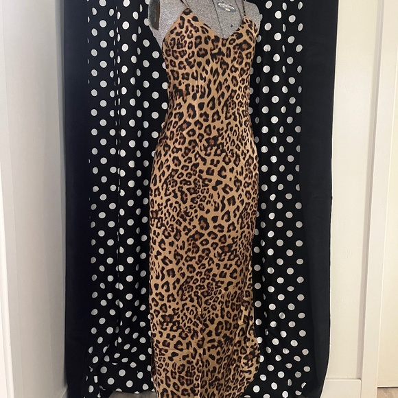 BANANA REPUBLIC // Leopard // Maxi Slip Dress